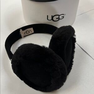 UGG Black SHEARLING Earmuffs